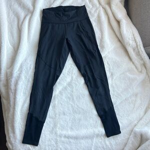 Mountain Hardware Performance Leggings